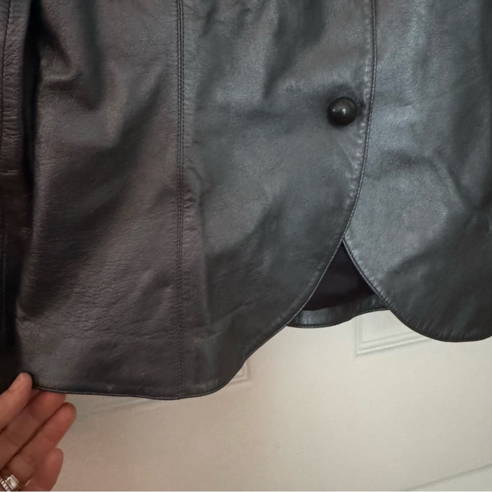 Giorgio Armani 100% Lamb Leather Women's Jacket - Picture 12 of 16